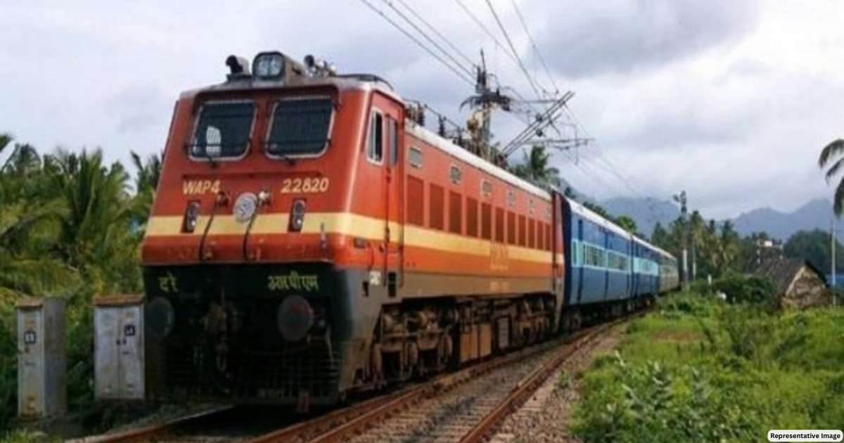 Maharashtra: 3 coaches of local train derail near Kharkopar station, no injuries reported